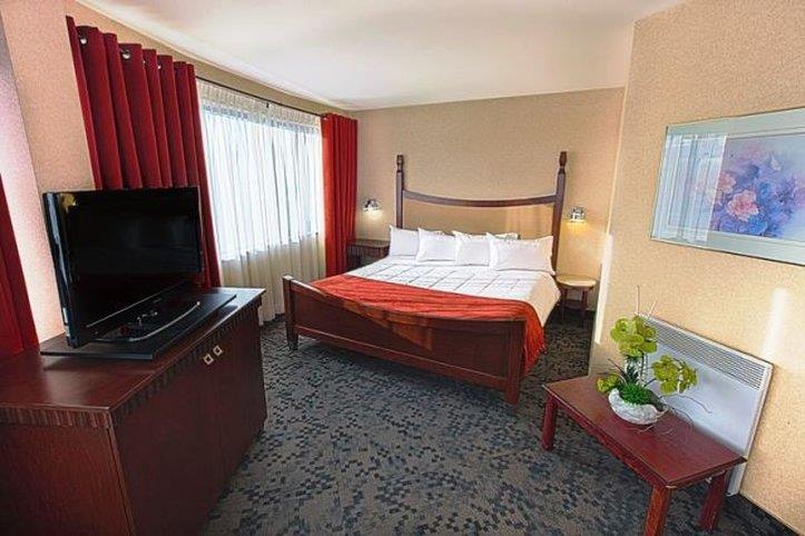 Hotel Ambassadeur Et Suites Quebec City Room photo